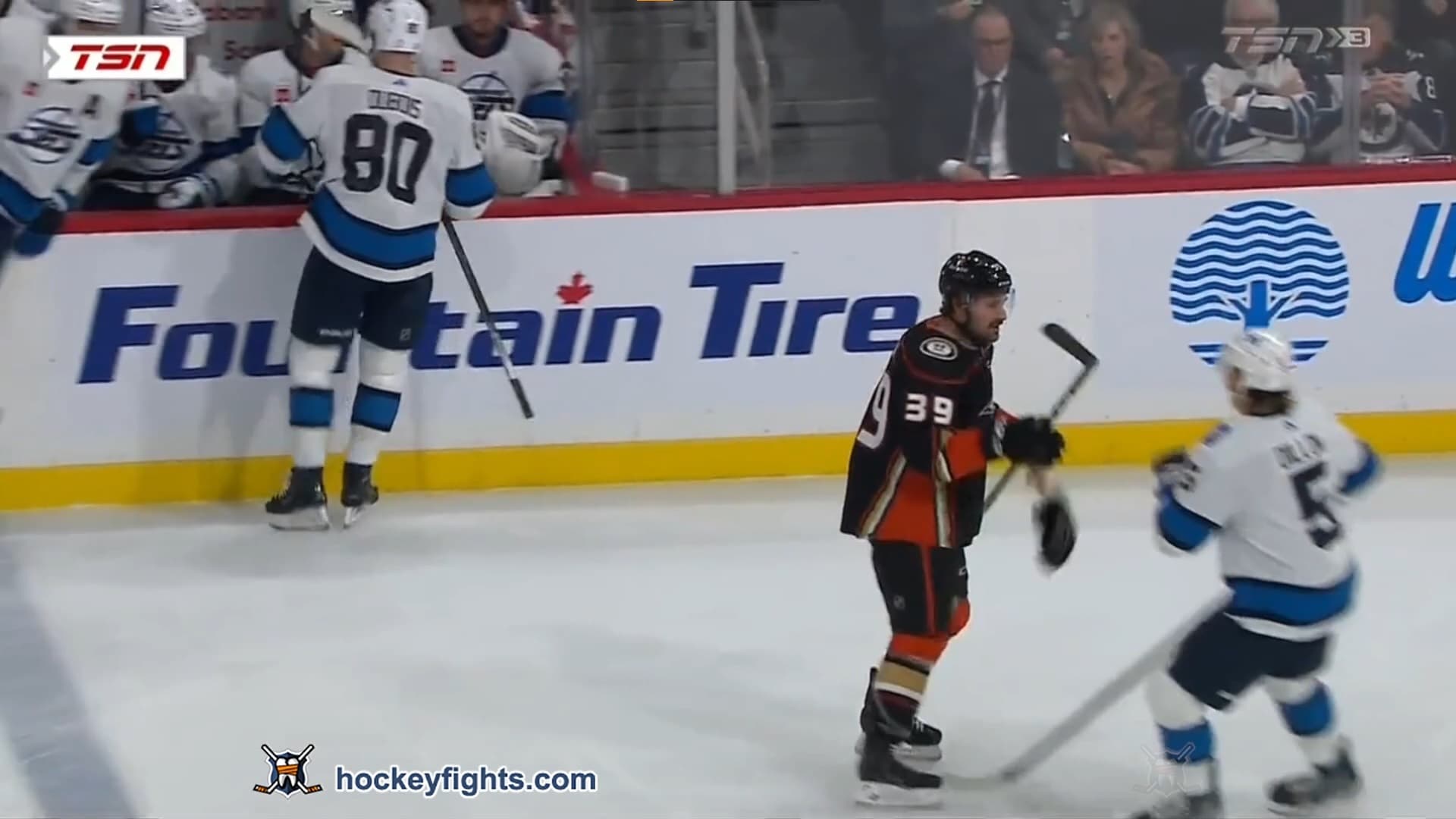 S. Carrick (ANA) vs. B. Dillon (WPG)