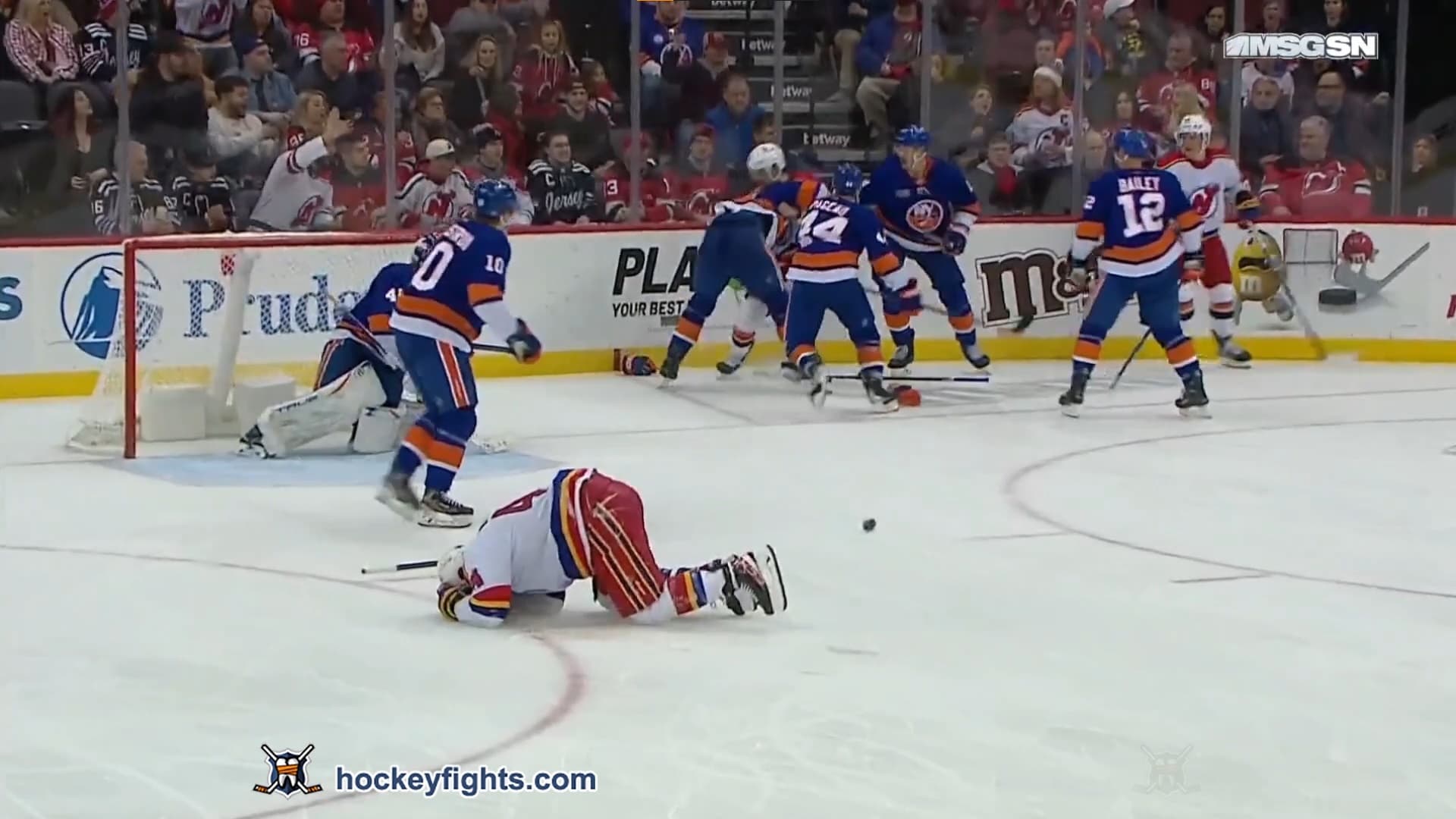 A. Romanov (NYI) vs. M. McLeod (NJD)