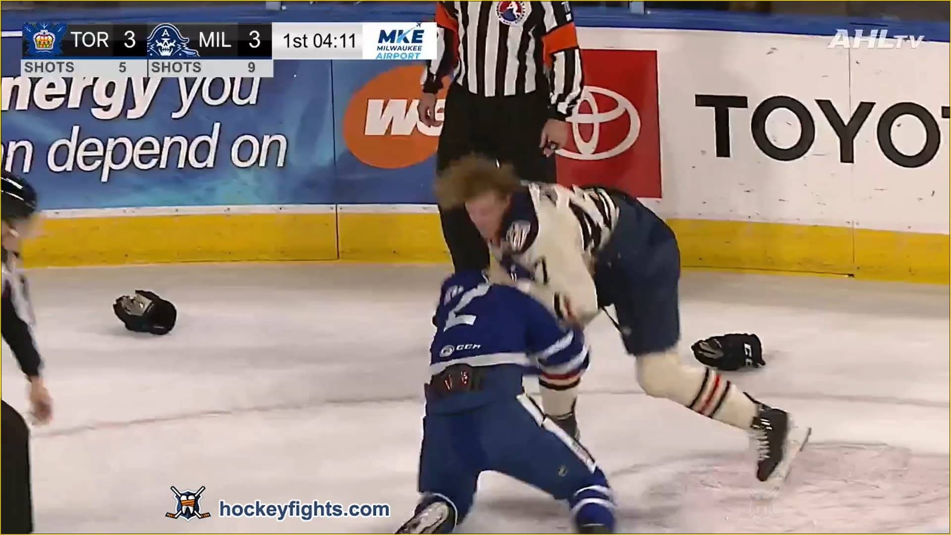 N. Hoefenmayer (TOR) vs. N. Mutter (MIL)