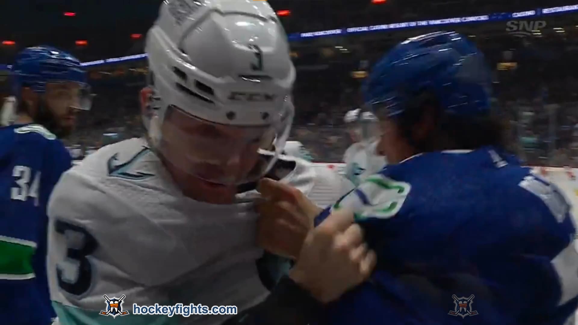 W. Borgen (SEA) vs. E. Bear (VAN)