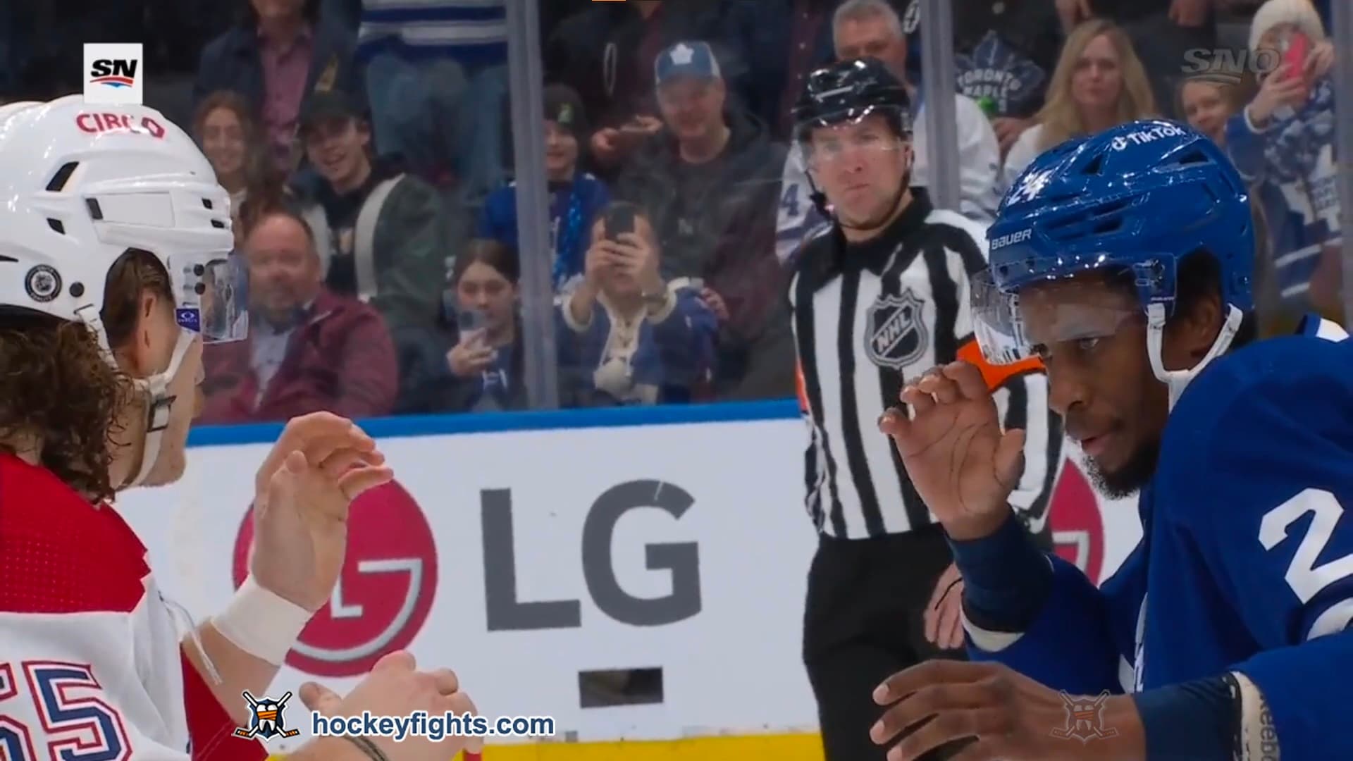 M. Pezzetta (MTL) vs. W. Simmonds (TOR)