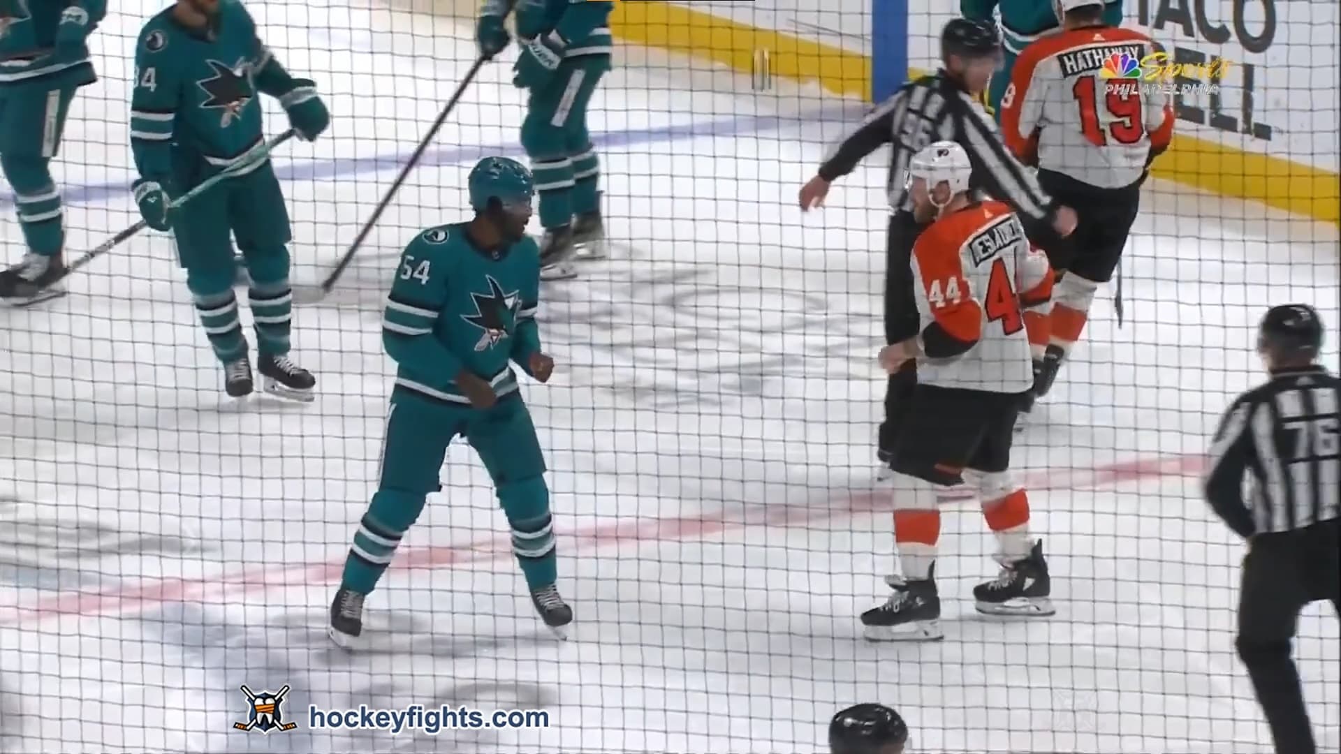 N. Deslauriers (PHI) vs. G. Smith (SJS)